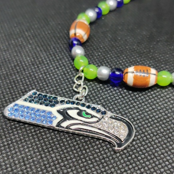 Seahawks Necklace - Picture 1 of 3